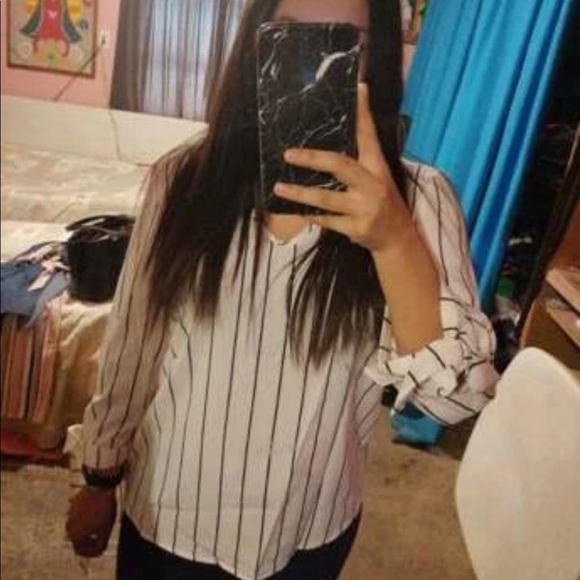 Knot Cuff Striped Top in White - Picture 4 of 5